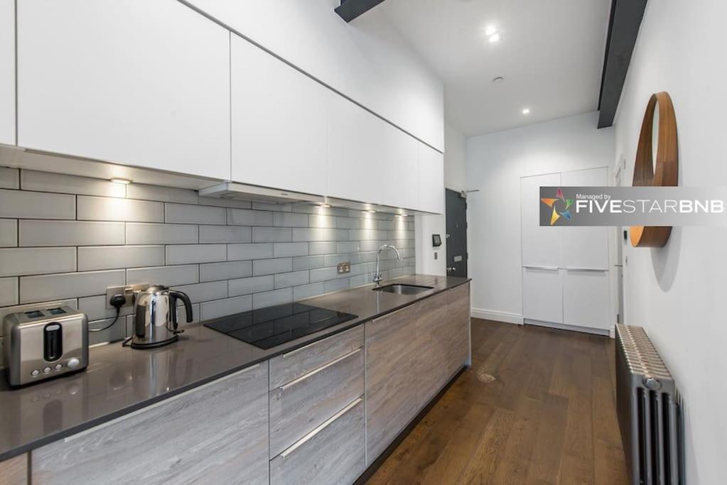Cool Urban Apartment With Stunning Castle Views Edimburgo Exterior foto